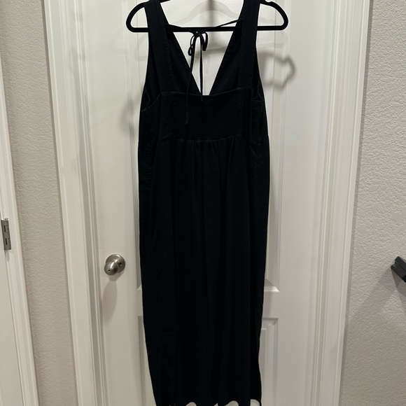Old Navy Dresses & Skirts - Old Navy Black Maxi Dress Size XL